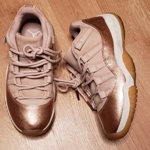Women’s retro 11 Jordan’s